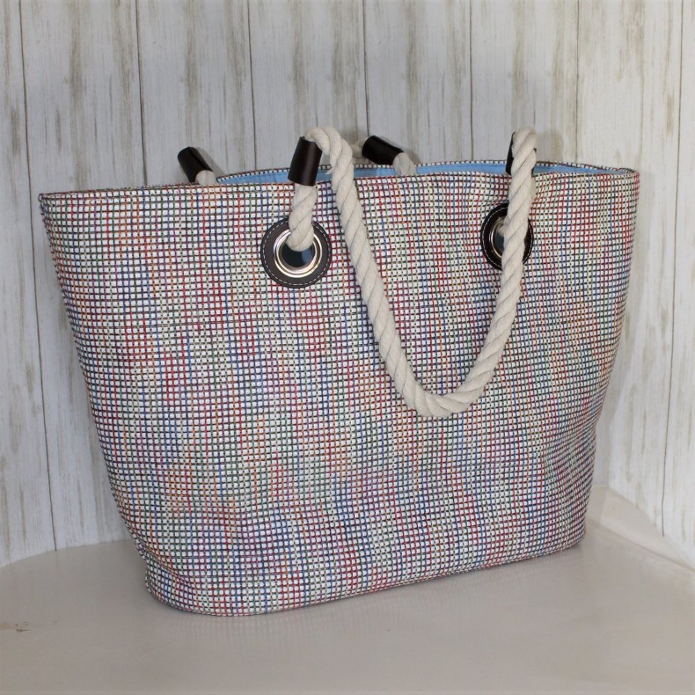 Woman's Large Paper Straw Beach Bag Tote